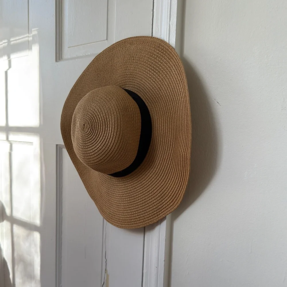 Women’s Wide Brim Hat. Tan with Black Grosgrain Ribbon. Packable. One Size.